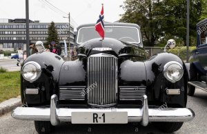 humber-pullman-imperial-1951-das-auto-das-an-konig-olav-norwegen-gehorte-classic-cars-bei-laks...jpg